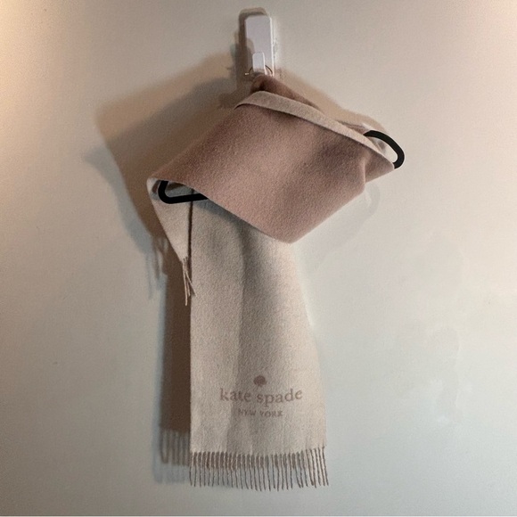 KATE SPADE NY Two Toned Scarf with 3” Fringe Super Soft 60” x 10” - Picture 1 of 6